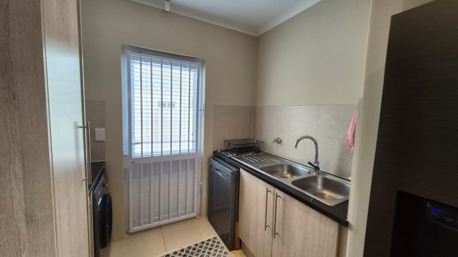 3 Bedroom Property for Sale in Sunningdale Western Cape